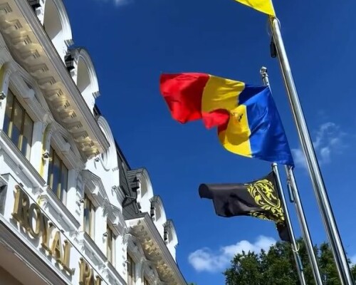 Вітаємо всіх захисників та захисниць з Днем Героя!